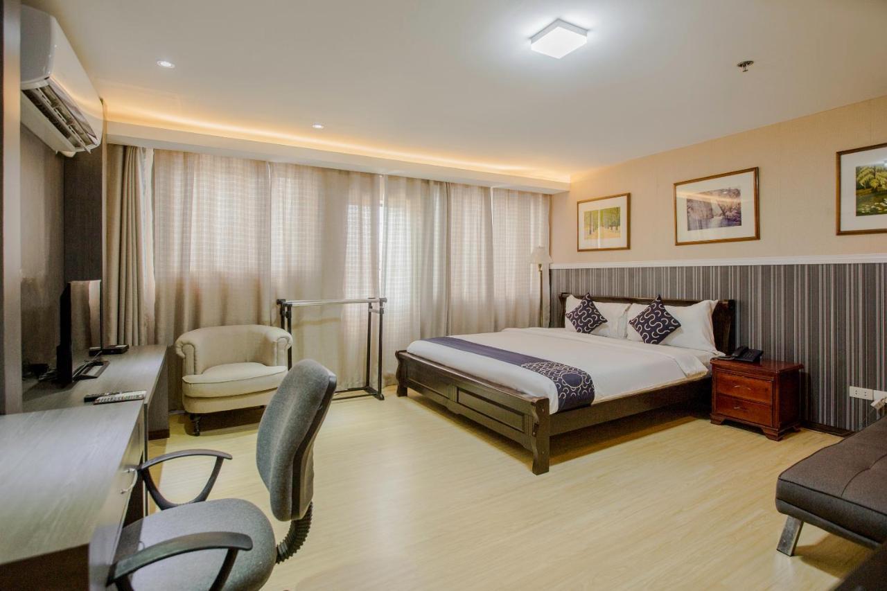 Newgrange Condotel Quezon City Exteriör bild