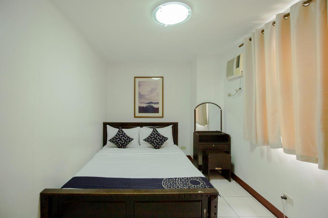 Newgrange Condotel Quezon City Exteriör bild