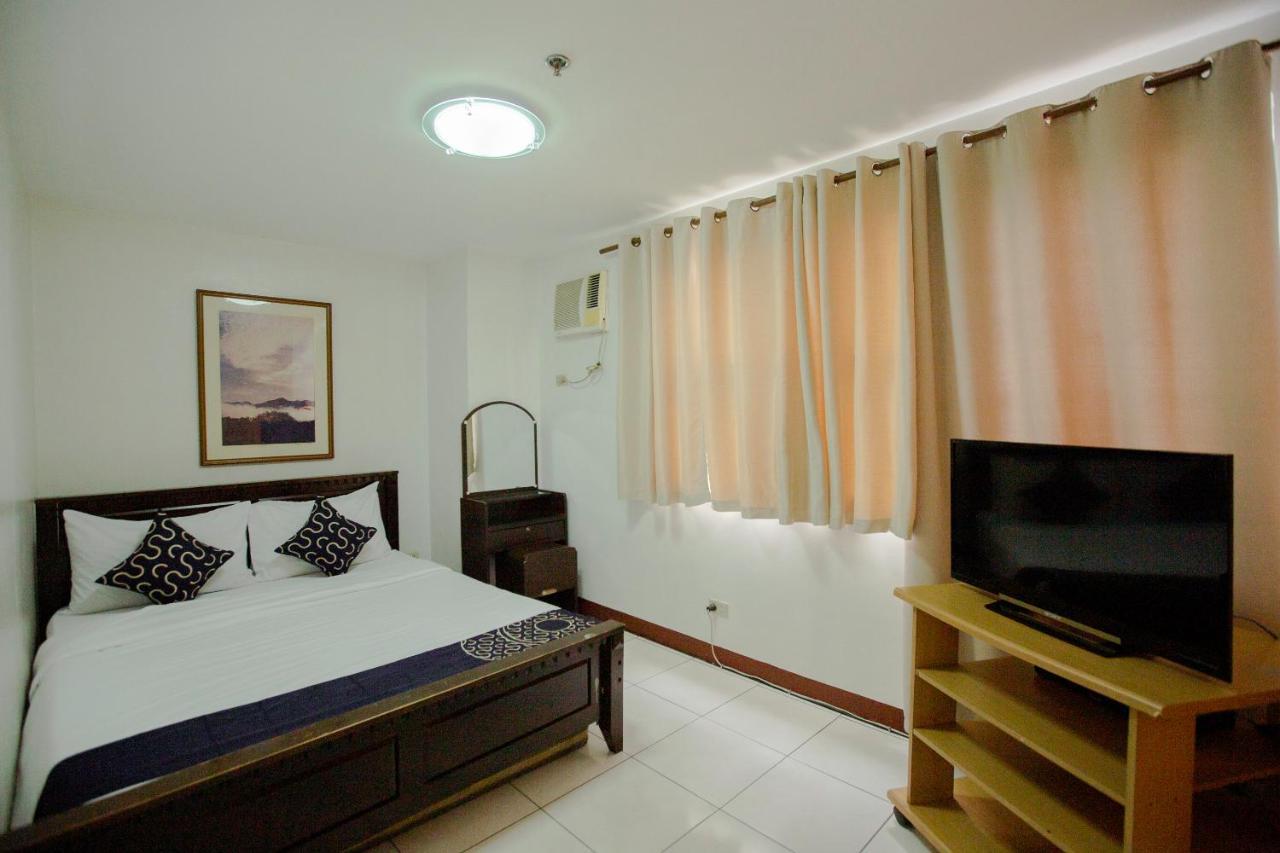 Newgrange Condotel Quezon City Exteriör bild