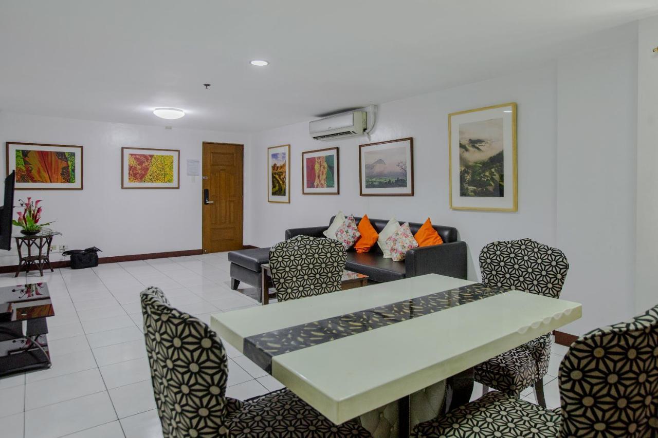 Newgrange Condotel Quezon City Exteriör bild