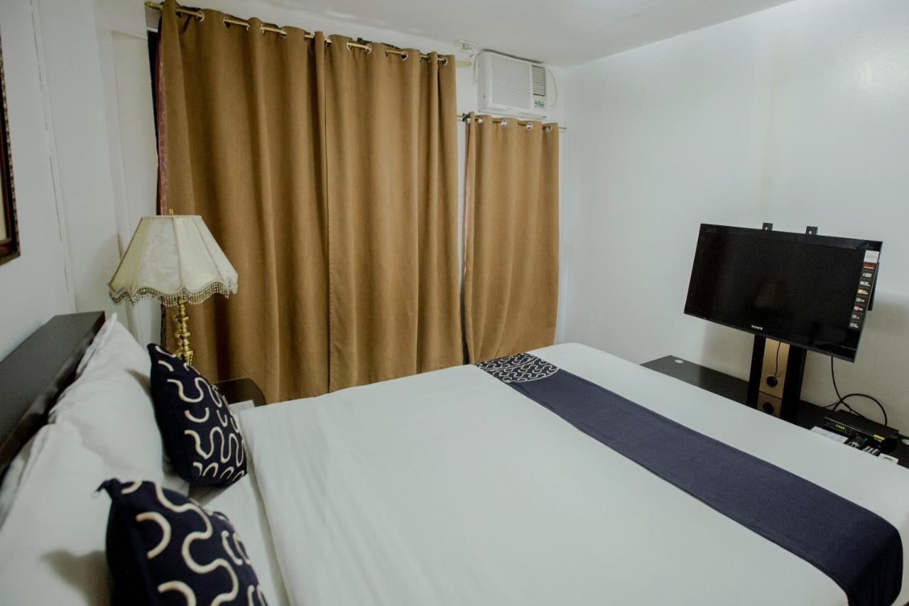 Newgrange Condotel Quezon City Exteriör bild