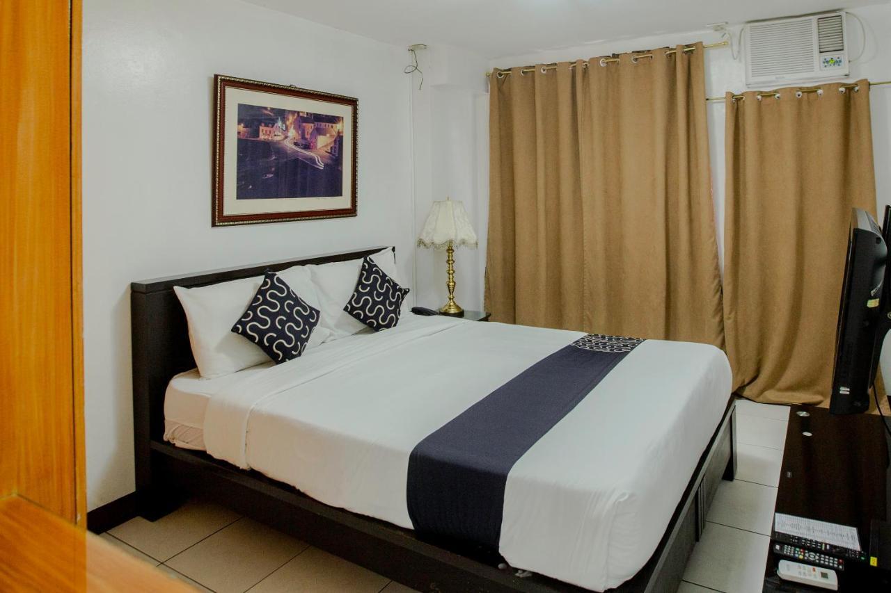 Newgrange Condotel Quezon City Exteriör bild