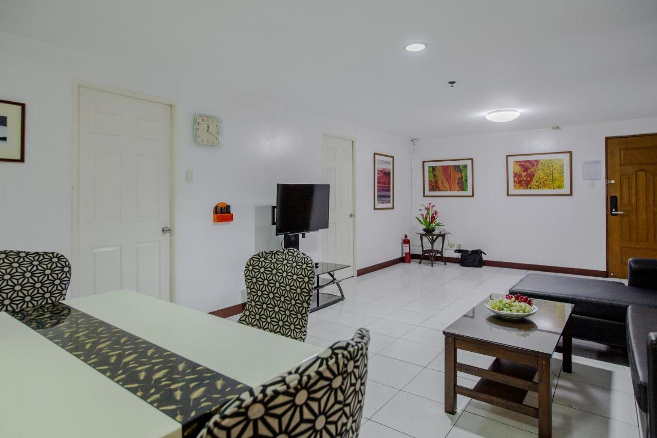 Newgrange Condotel Quezon City Exteriör bild