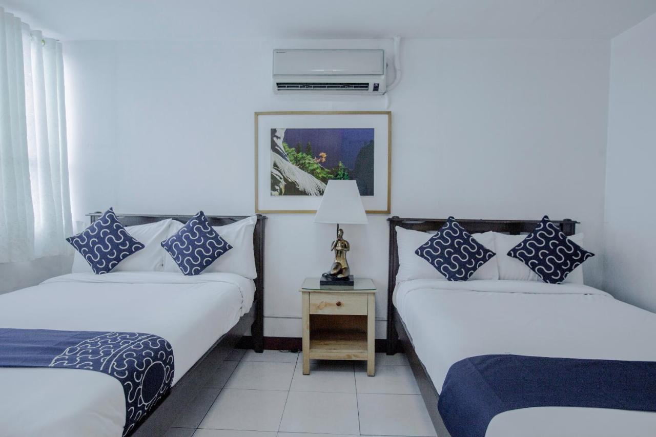 Newgrange Condotel Quezon City Exteriör bild
