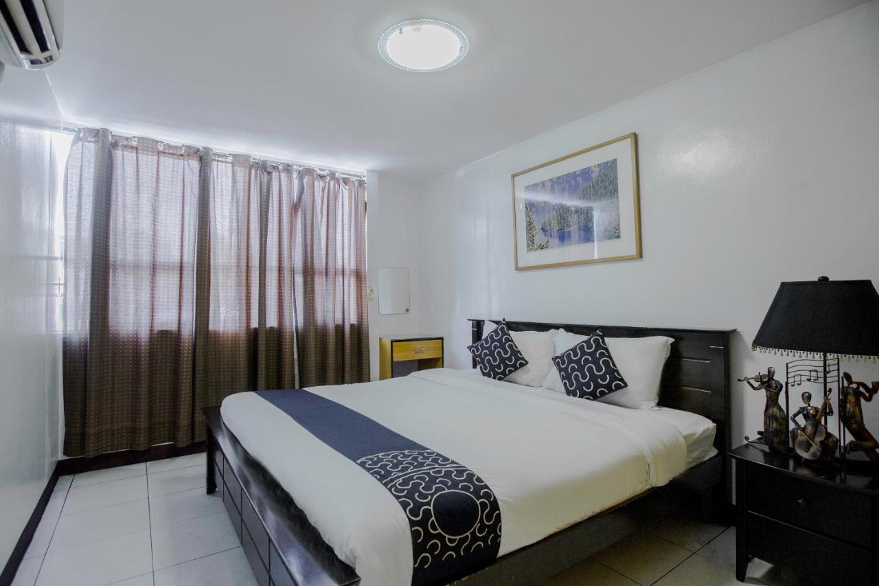 Newgrange Condotel Quezon City Exteriör bild