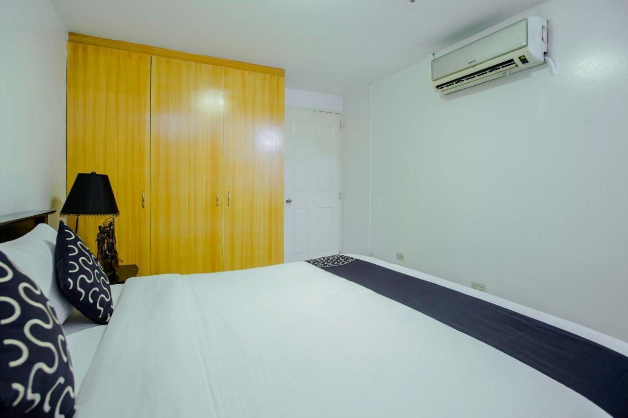 Newgrange Condotel Quezon City Exteriör bild