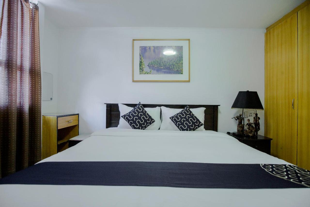 Newgrange Condotel Quezon City Exteriör bild
