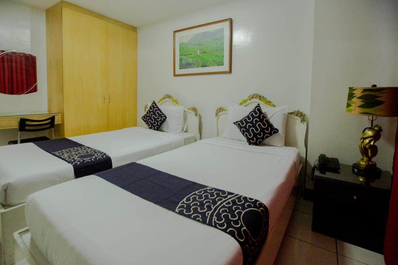 Newgrange Condotel Quezon City Exteriör bild