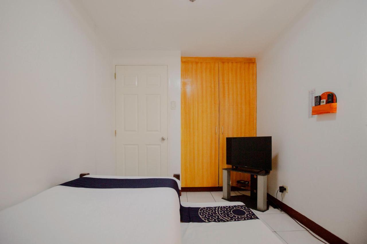 Newgrange Condotel Quezon City Exteriör bild