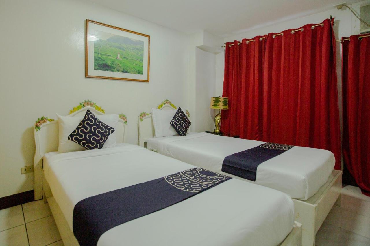 Newgrange Condotel Quezon City Exteriör bild